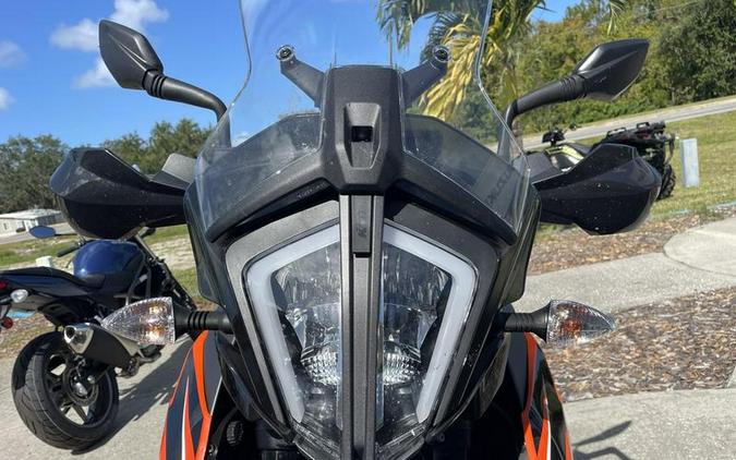 2022 KTM 890 Adventure