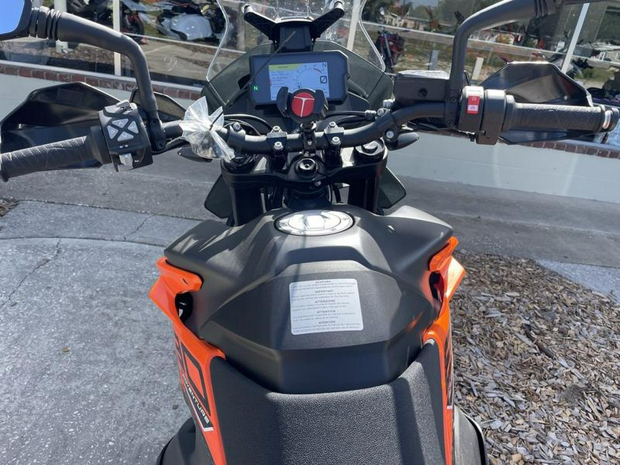 2022 KTM 890 Adventure