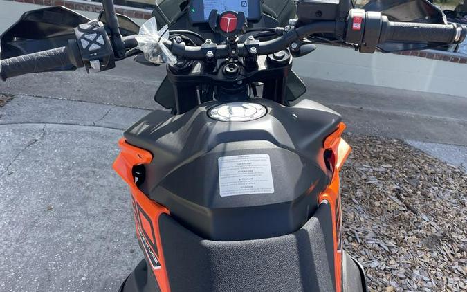 2022 KTM 890 Adventure