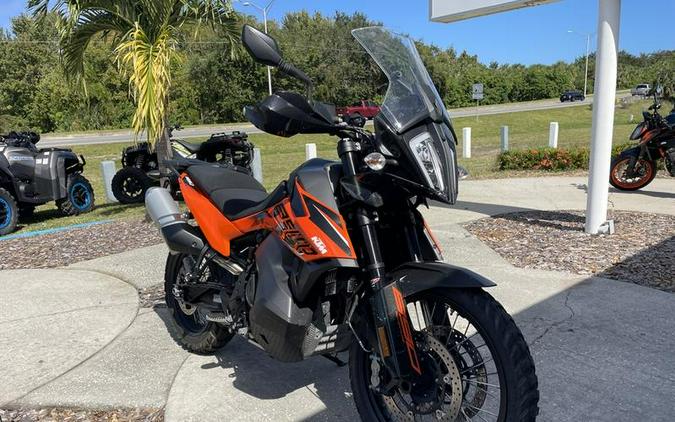 2022 KTM 890 Adventure