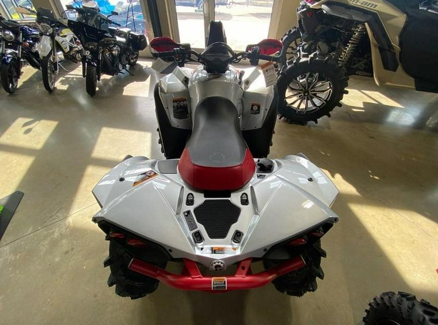 2024 Can-Am® Renegade X mr 1000 R Hyper Silver & Legion Red