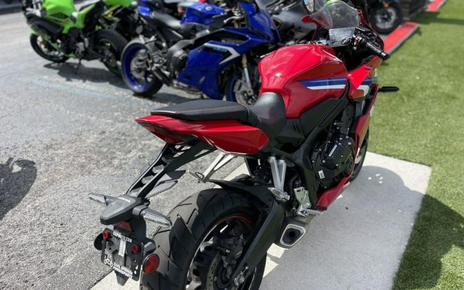 2025 Honda CBR650R ABS