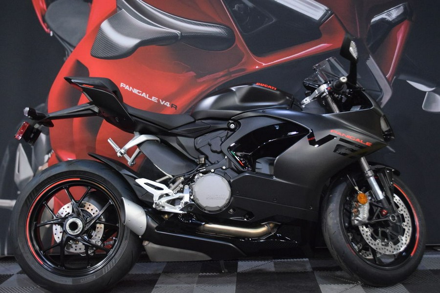 2024 Ducati Panigale V2 Black on Black