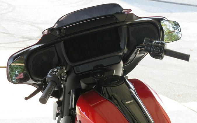 2025 Harley-Davidson FLHX - Street Glide