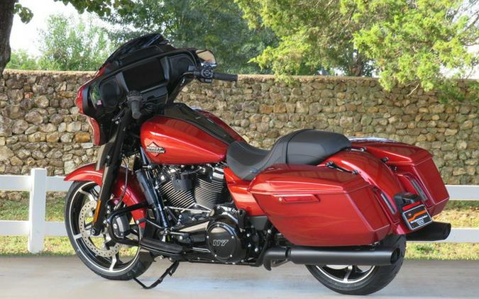 2025 Harley-Davidson FLHX - Street Glide