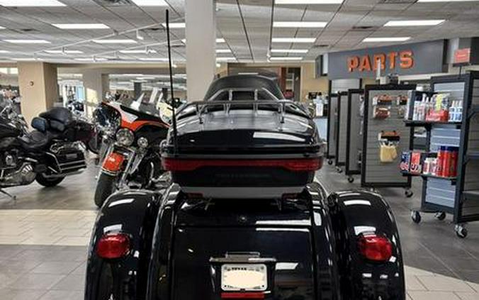 2019 Harley-Davidson® FLHTCUTG - Tri Glide® Ultra