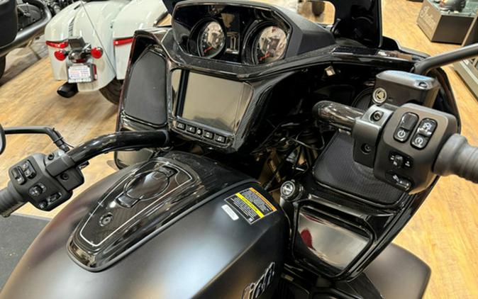 2026 Indian Pursuit Dark Horse 112 Black Smoke
