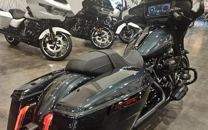 2025 Harley-Davidson® FLHX - Street Glide®