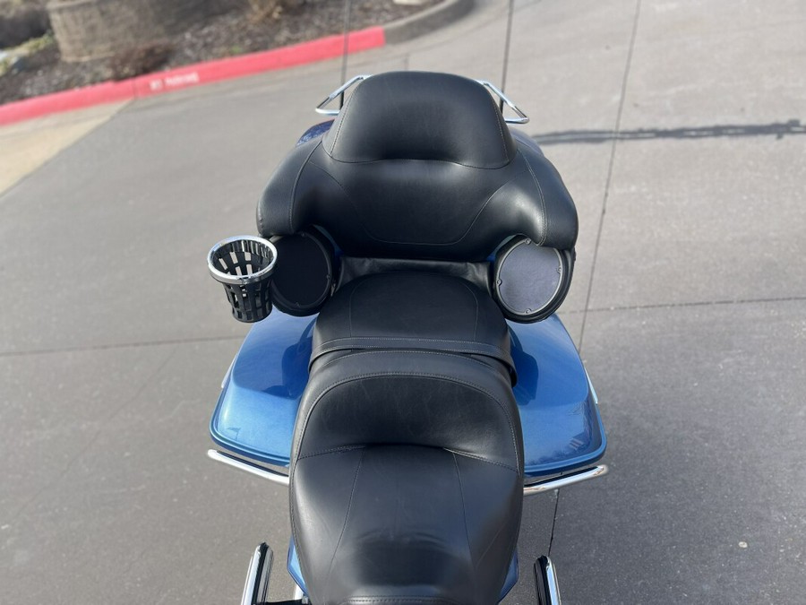 2014 Harley-Davidson® Ultra Limited FLHTK DAYTONA BLUE 643994