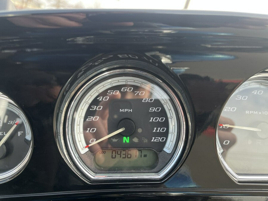 2014 Harley-Davidson® Ultra Limited FLHTK DAYTONA BLUE 643994