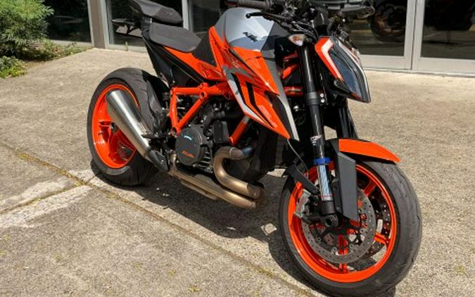 2022 KTM 1290 Super Duke R EVO