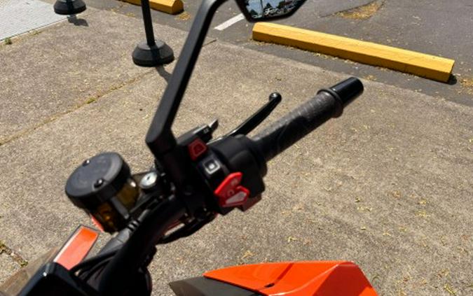 2022 KTM 1290 Super Duke R EVO