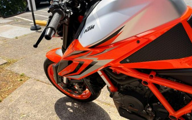 2022 KTM 1290 Super Duke R EVO