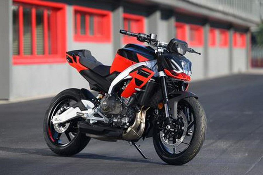 2026 Aprilia Tuono 457