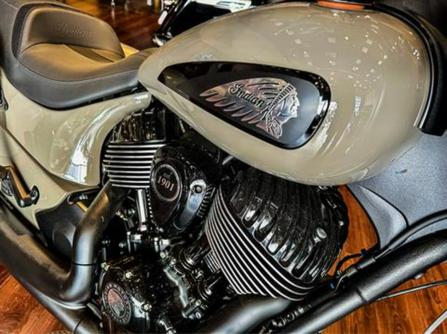 2023 Indian Motorcycle Springfield® Dark Horse®