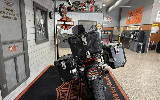 2024 Harley-Davidson® RA1250SE - CVO™ Pan America®