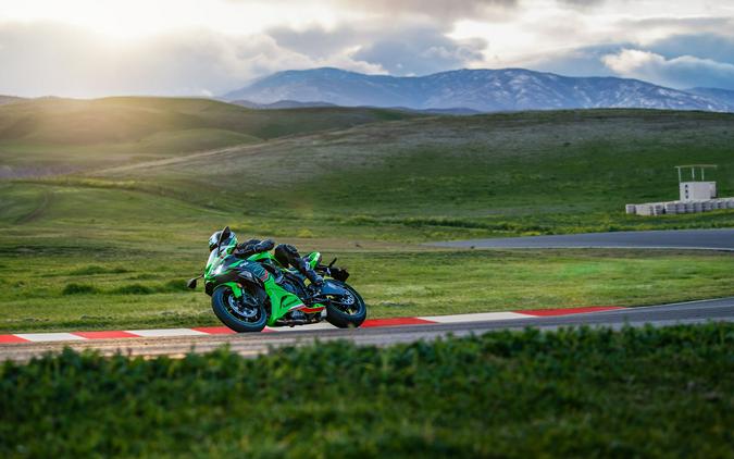 2024 Kawasaki Ninja ZX-6R KRT Edition