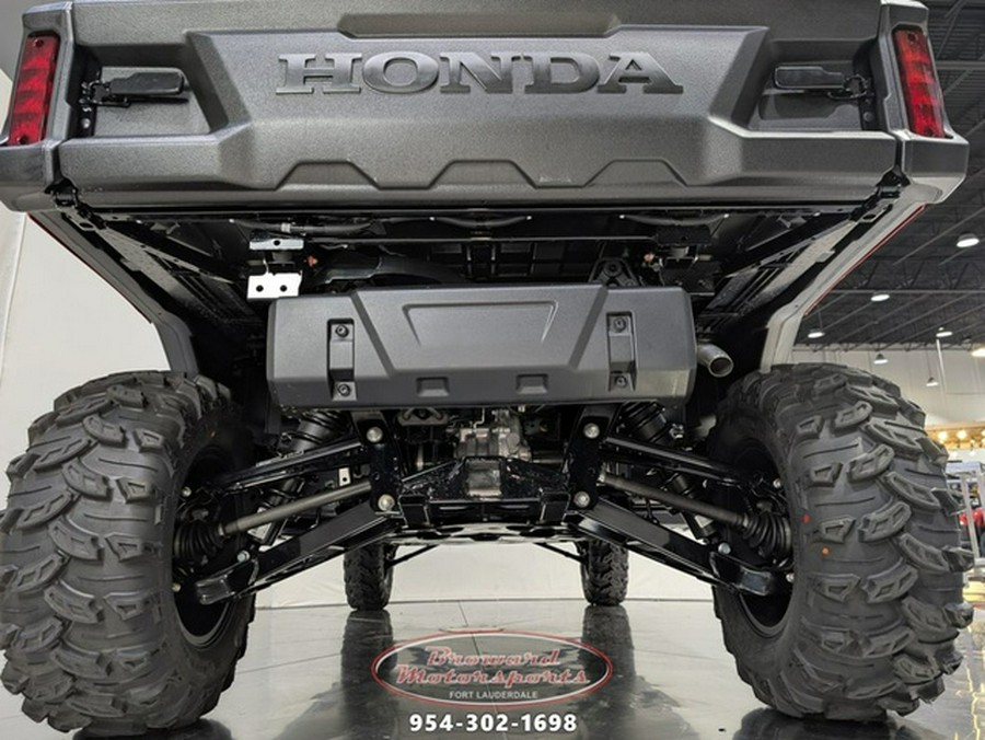 2025 Honda Pioneer 1000-6 Deluxe Crew