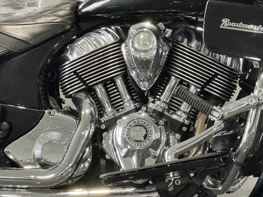 2017 Indian Motorcycle® Roadmaster® Thunder Black