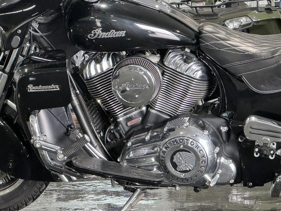 2017 Indian Motorcycle® Roadmaster® Thunder Black