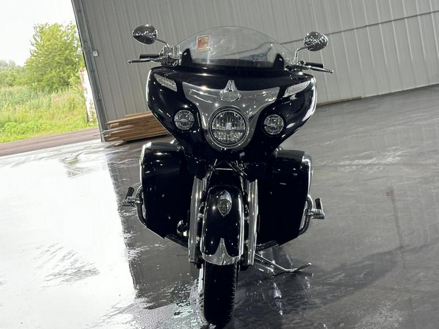 2017 Indian Motorcycle® Roadmaster® Thunder Black