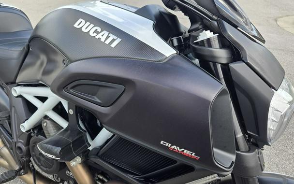 2015 Ducati Diavel Carbon