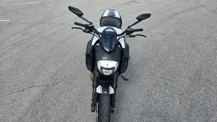 2015 Ducati Diavel Carbon