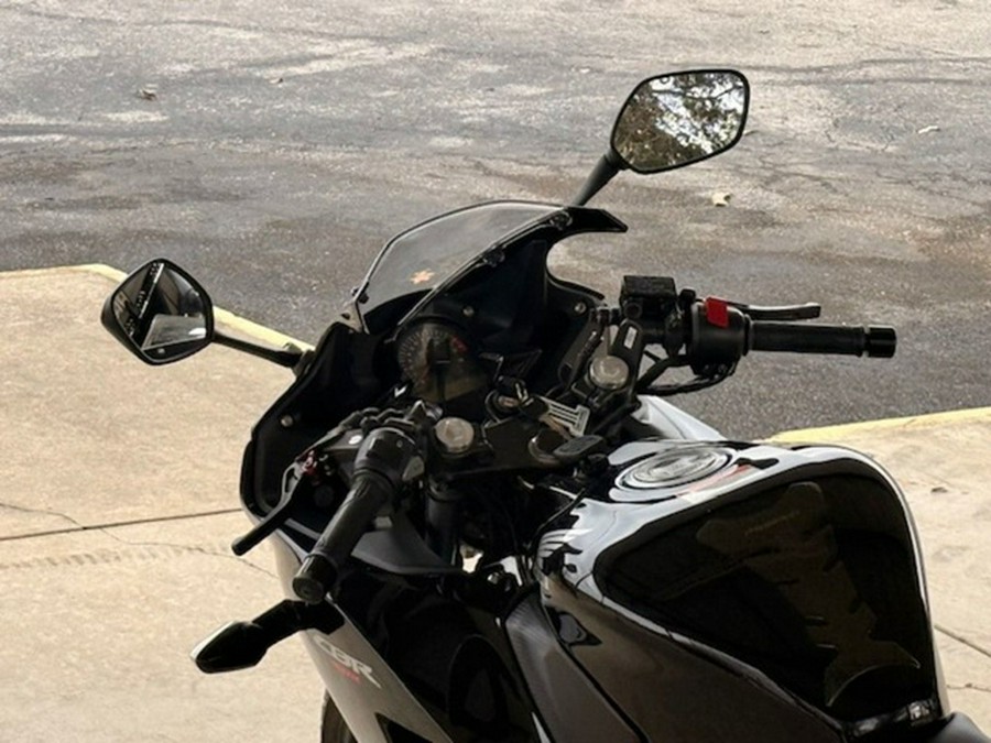 2016 Honda CBR 300R