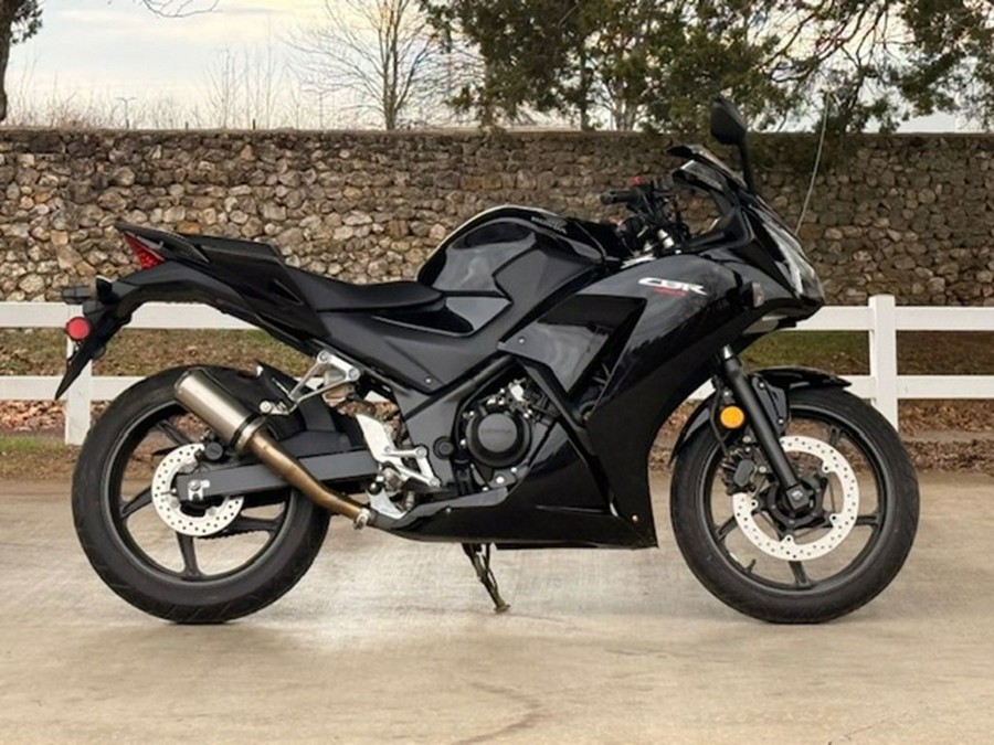2016 Honda CBR 300R
