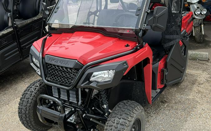 2025 SXS500M2 - Honda