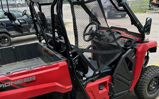 2025 SXS500M2 - Honda