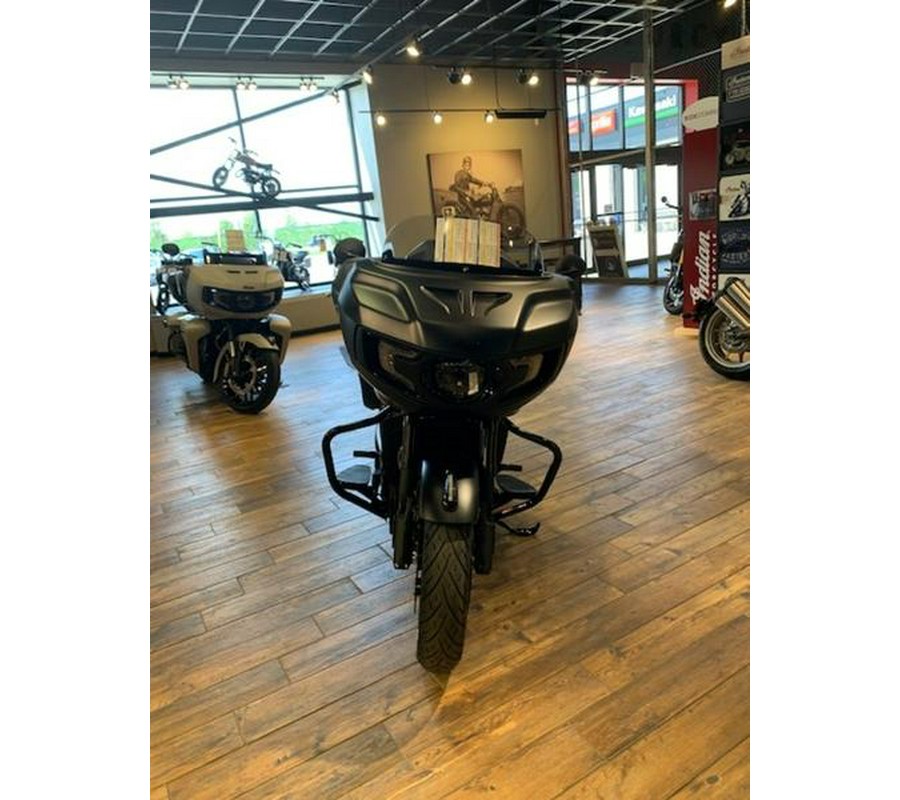 2023 Indian Motorcycle® Challenger® Dark Horse® Black Smoke