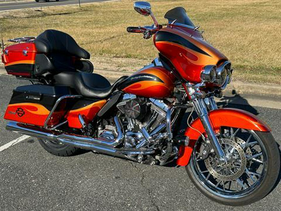 2013 Harley-Davidson CVO™ Ultra Classic® Electra Glide®