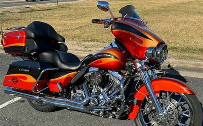 2013 Harley-Davidson CVO™ Ultra Classic® Electra Glide®