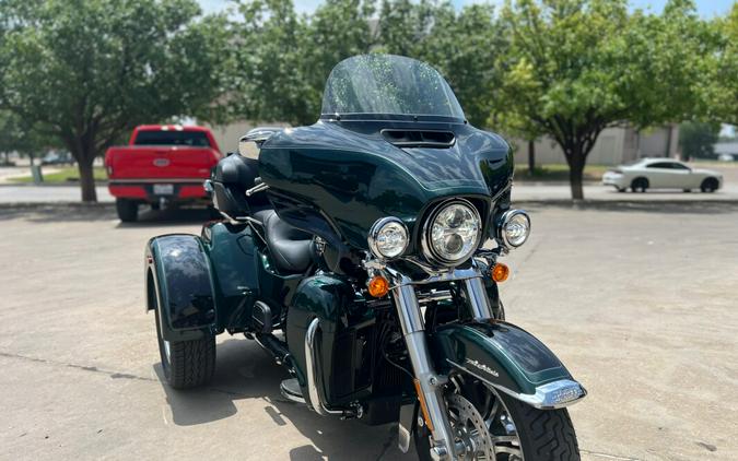 2024 Harley-Davidson® Tri Glide® Ultra Alpine Green / Vivid Black