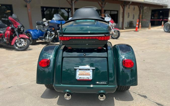 2024 Harley-Davidson® Tri Glide® Ultra Alpine Green / Vivid Black