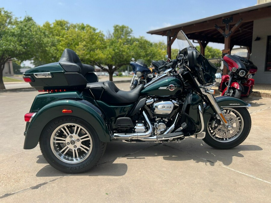 2024 Harley-Davidson® Tri Glide® Ultra Alpine Green / Vivid Black