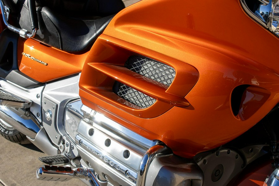 2002 HONDA GOLD WING