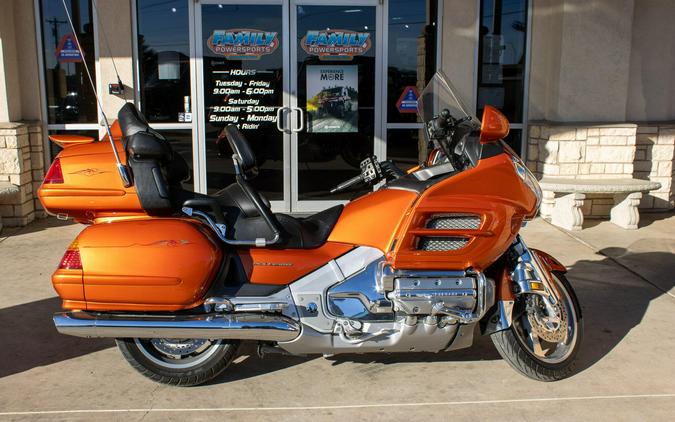 2002 HONDA GOLD WING
