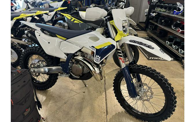 2025 Husqvarna Motorcycles TE 300