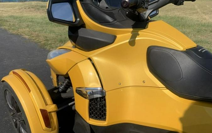 2013 Can-Am® Spyder® RT S