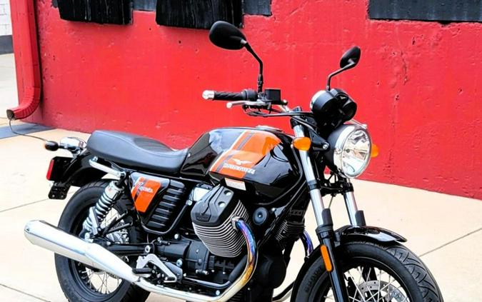 2015 Moto Guzzi V7 II Special