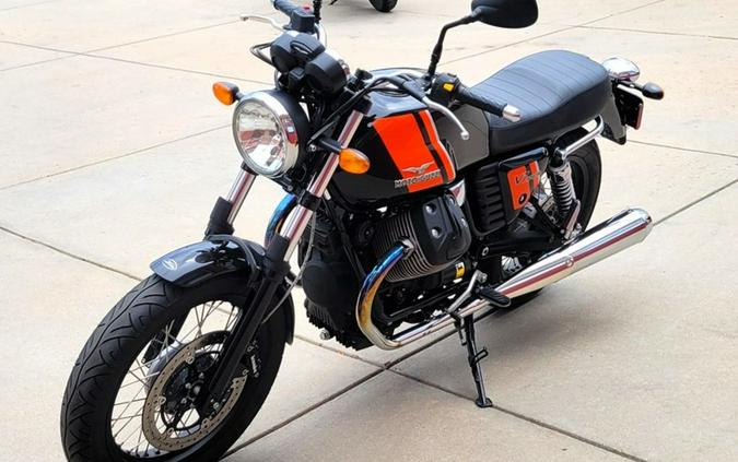 2015 Moto Guzzi V7 II Special