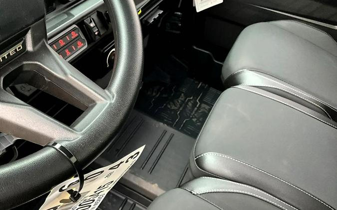 2026 Can-Am Defender Limited HD11