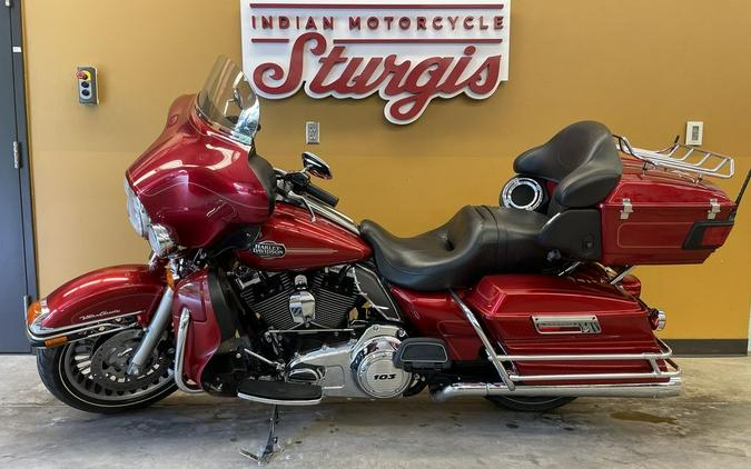 2013 Harley-Davidson® FLHTCU - Electra Glide® Ultra Classic®