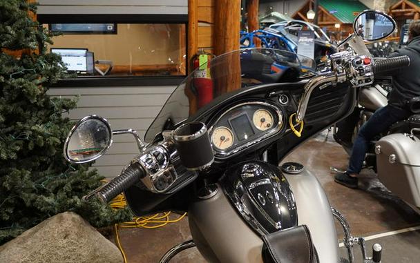 2016 Indian Motorcycle® Chieftain® Silver Smoke