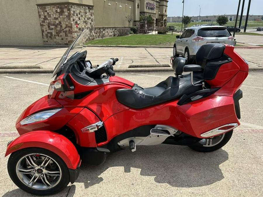 2011 Can-Am® Spyder Roadster RT-S