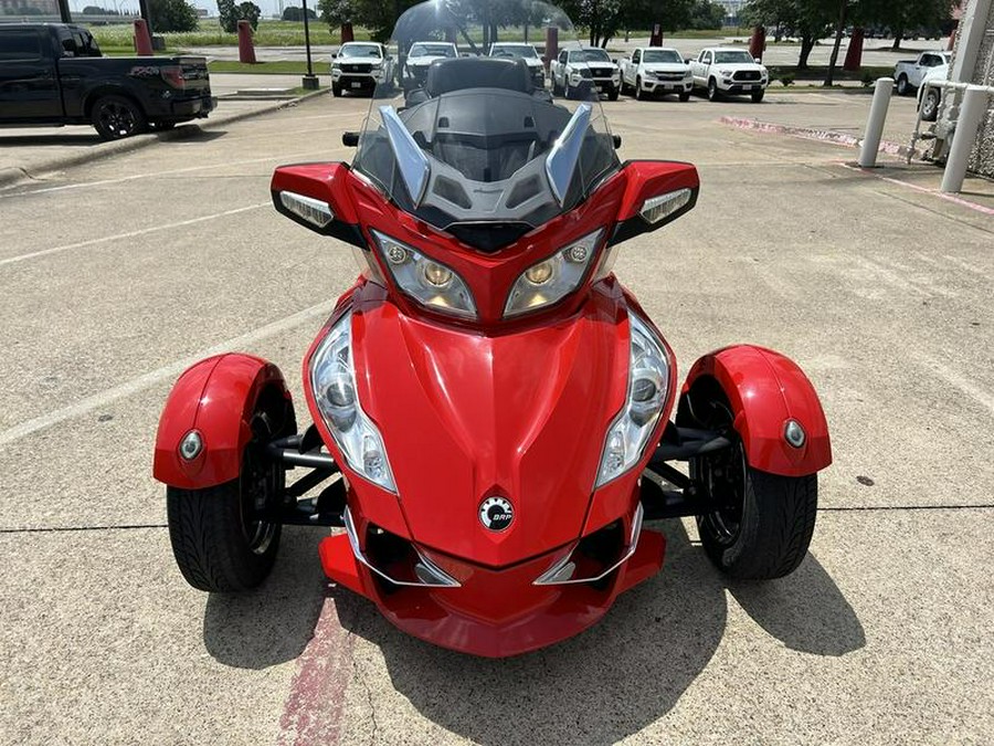 2011 Can-Am® Spyder Roadster RT-S