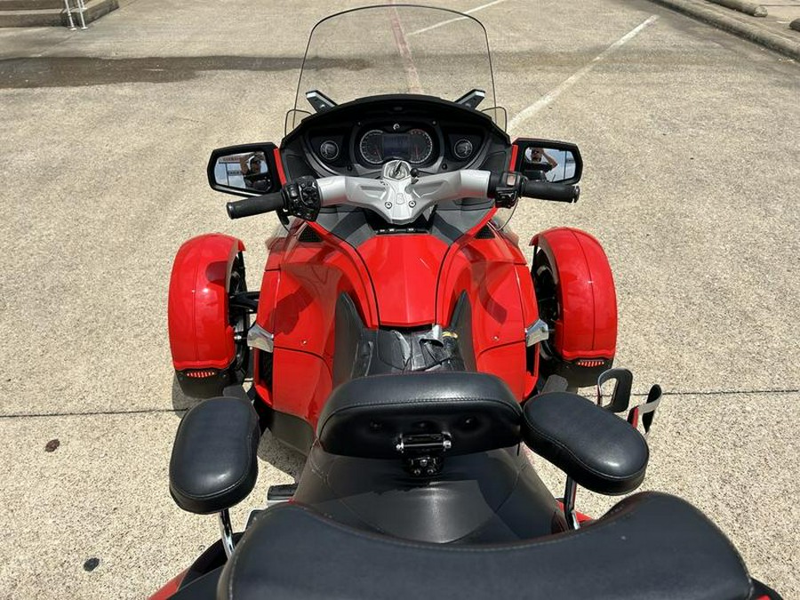 2011 Can-Am® Spyder Roadster RT-S