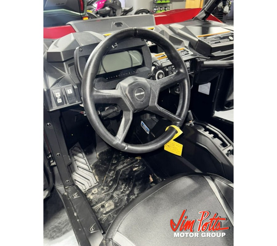 2024 Can-Am® Commander MAX XT 1000R